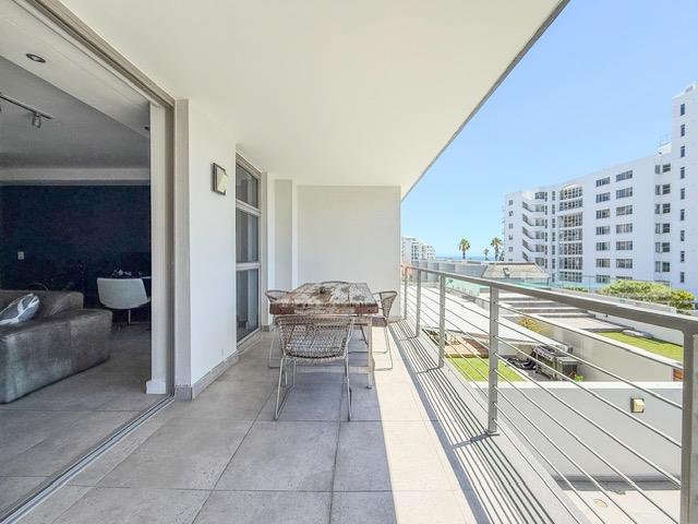 2 Bedroom Property for Sale in Sea Point Western Cape